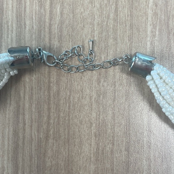 Micro bead twisted necklace with silver clasp. Beautiful piece. - Picture 3 of 3